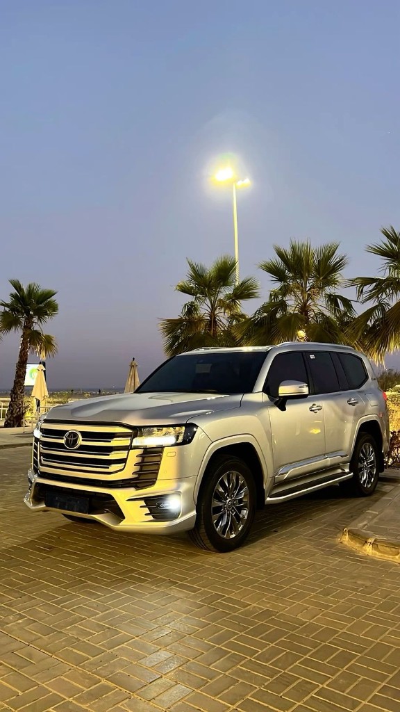 Land Cruiser